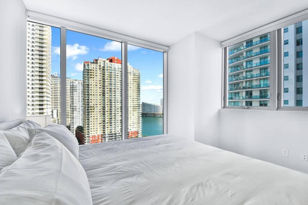 Lovely Upscale Condo Gorgeous View 2Bd 2Bath In Brickell Miami Eksteriør bilde